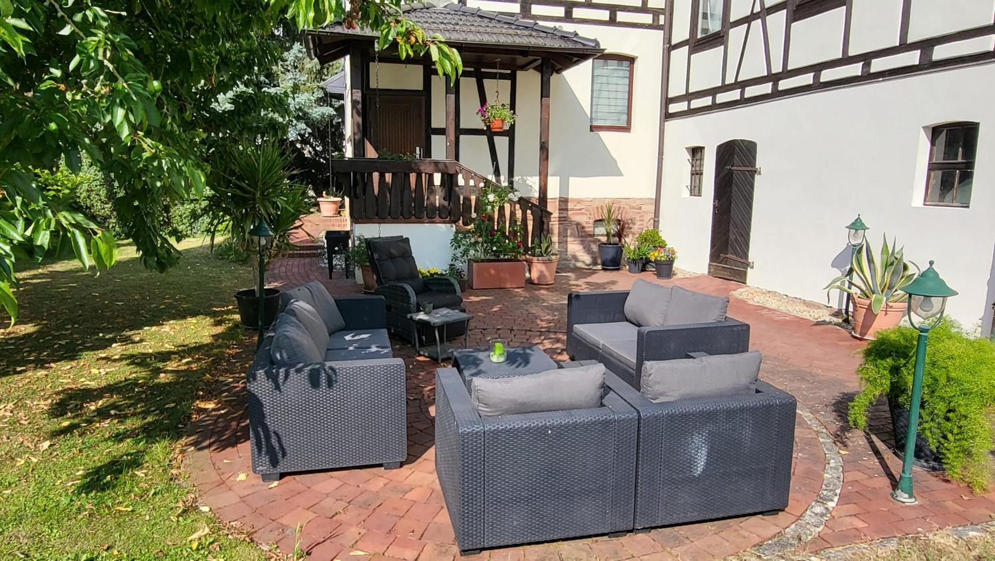 Apartments Am Saalebogen Mit Gartenterrasse, Grillkamin, Freie Parkplaetze Rudolstadt Esterno foto